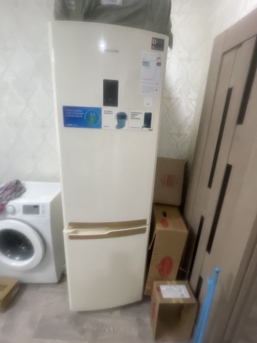 Продам холодильник,стиральную машину,микроволновку
