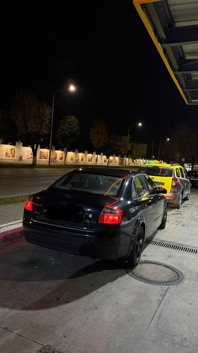 Audi A4 b6 2002 131cp