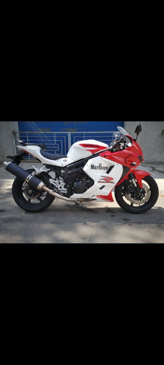 Hyosung GT 650R I Comet Limitata A2