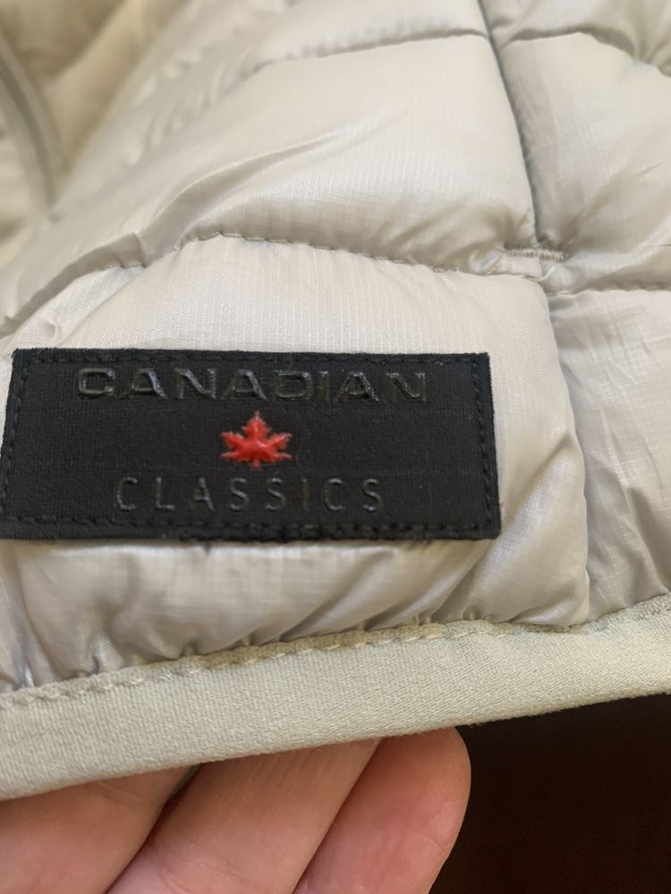Vesta marca Canadian Classics noua cu etichete