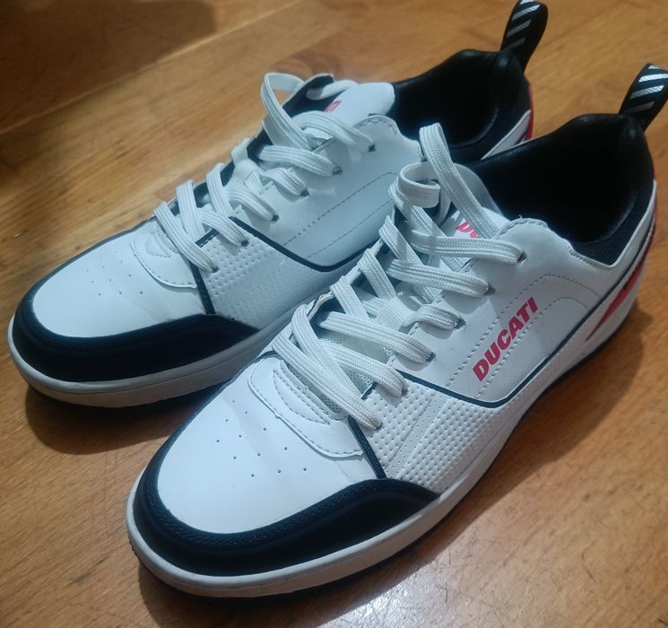 Мъжки маратонки Ducati Corse FW23 43 номер
