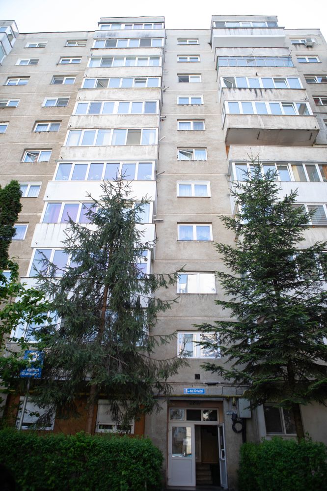 Vand Apartament 3 Camere Grivitei Brasov