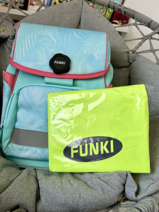 Ghiozdan scoala Funki nou cu eticheta