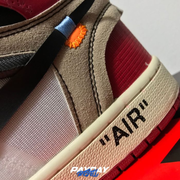 Jordan 1 High x Off-White
Off-White Chicago