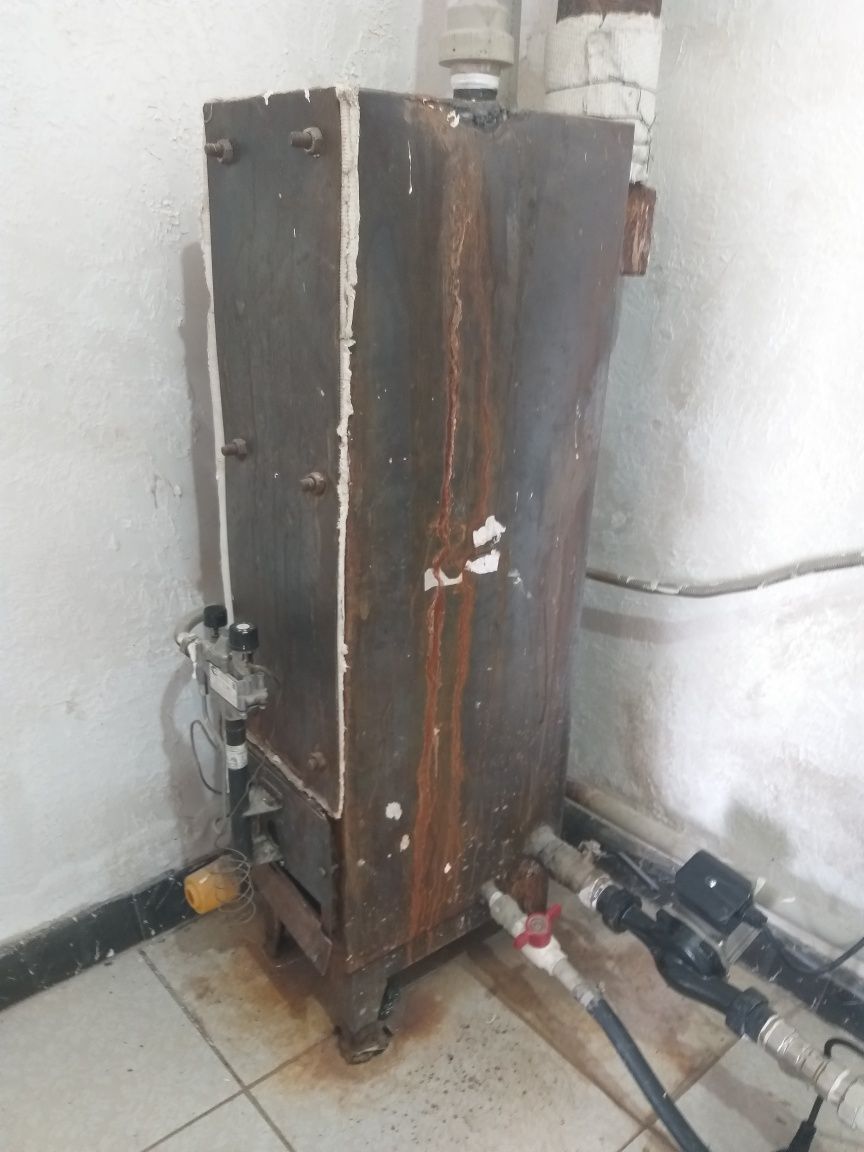 Продаётся газовый котёл