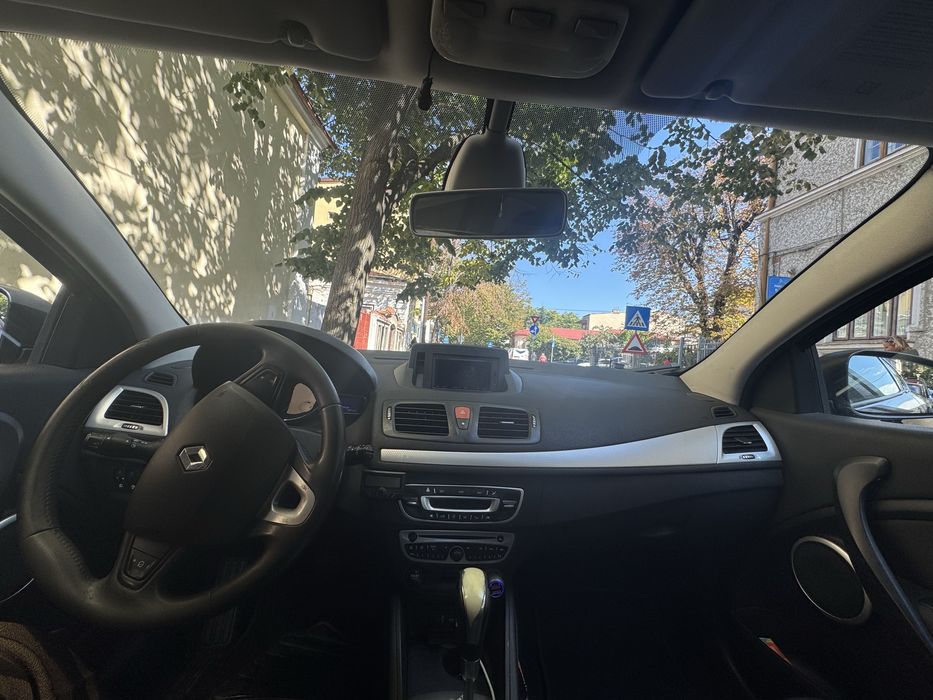 Renault Megane 3 Coupe 2.0 dCi 150CP Automat  • 2009 •