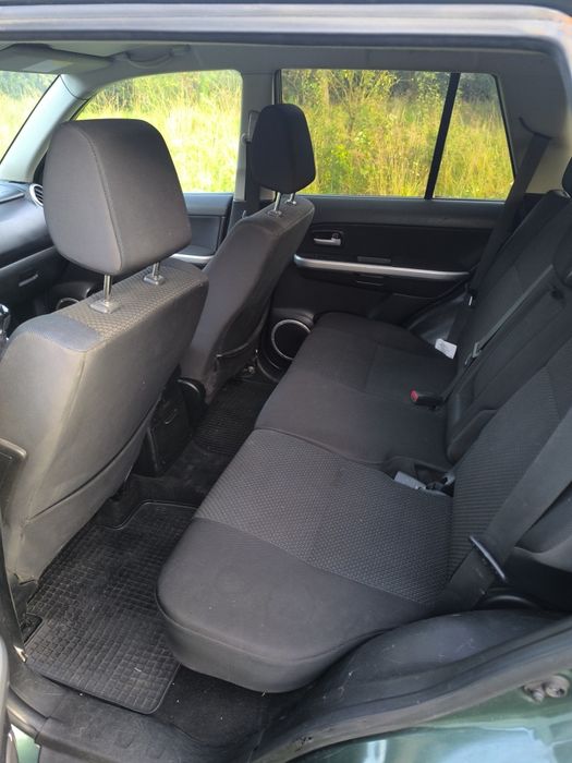 Vând Suzuki grand Vitara 4x4 permanent