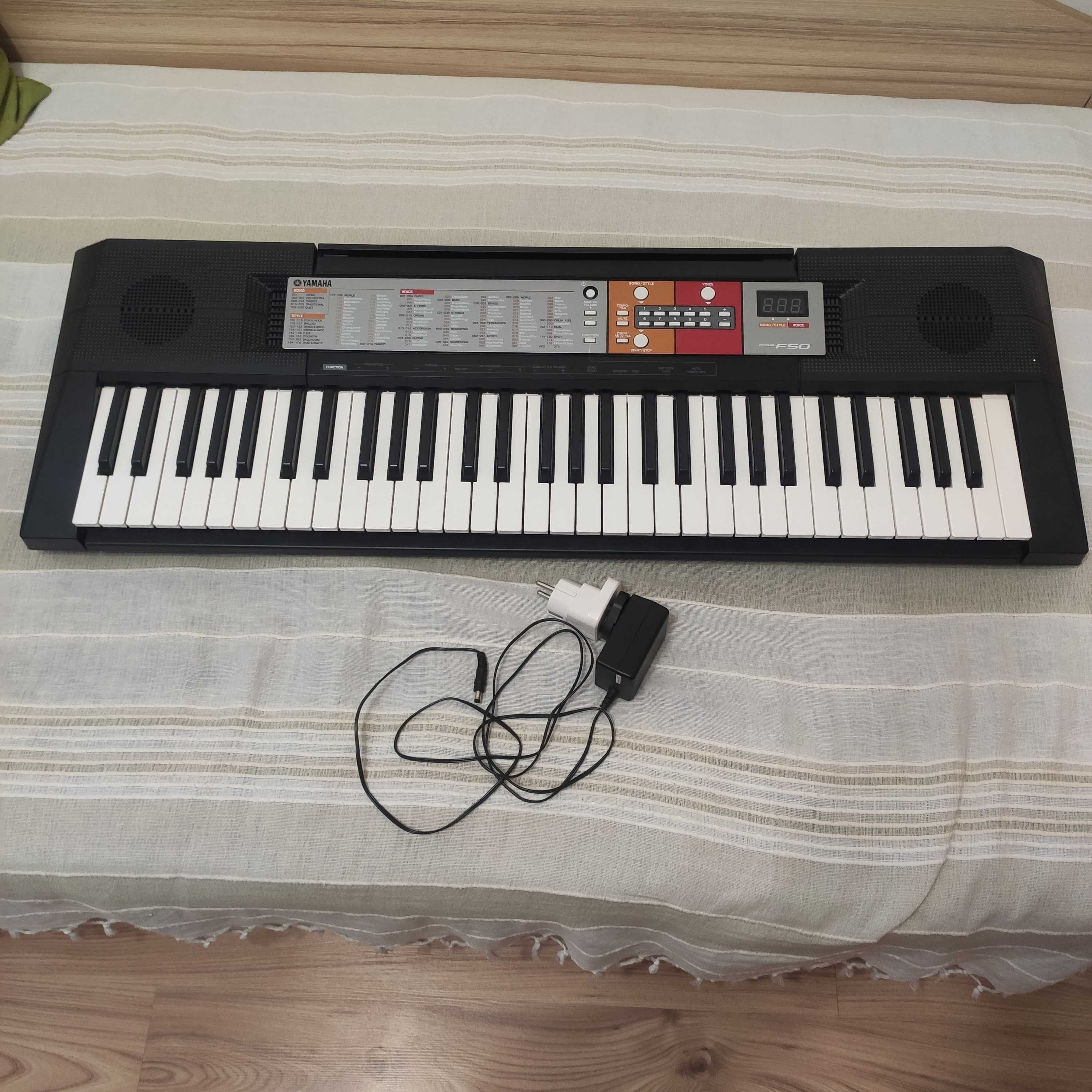 Синтезатор Yamaha PSR F50