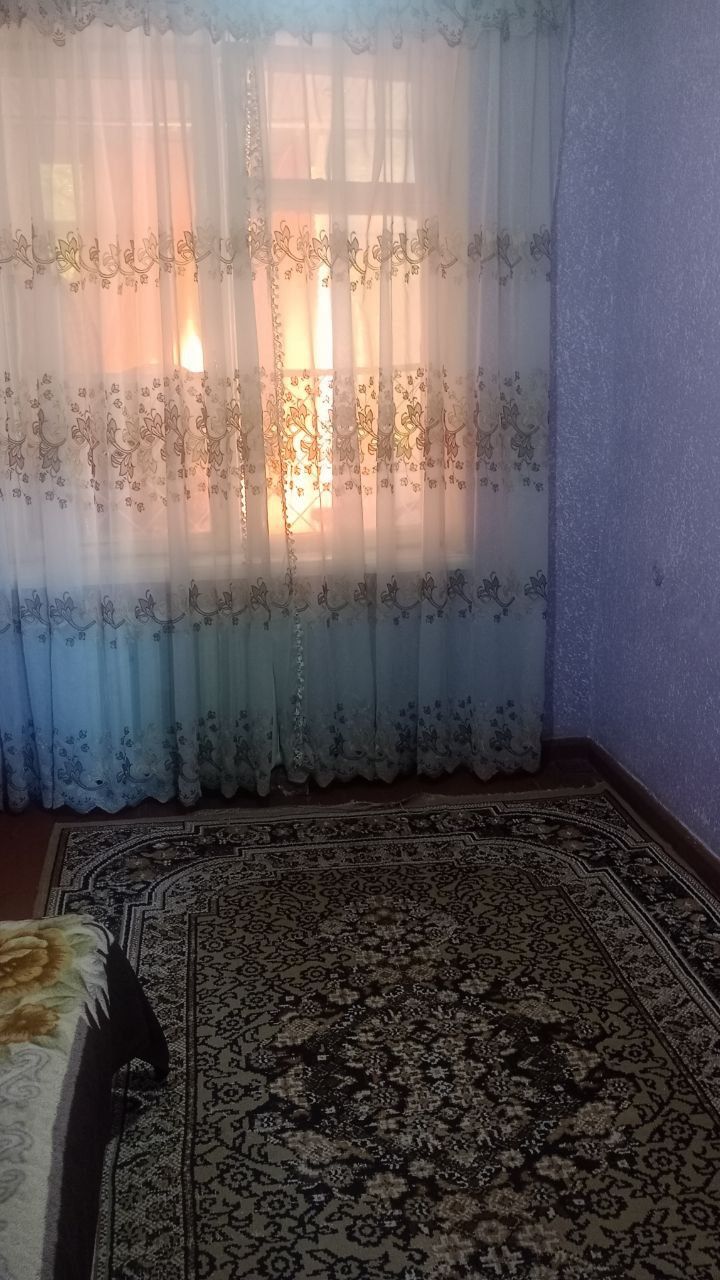 З хонали квартира сотилади