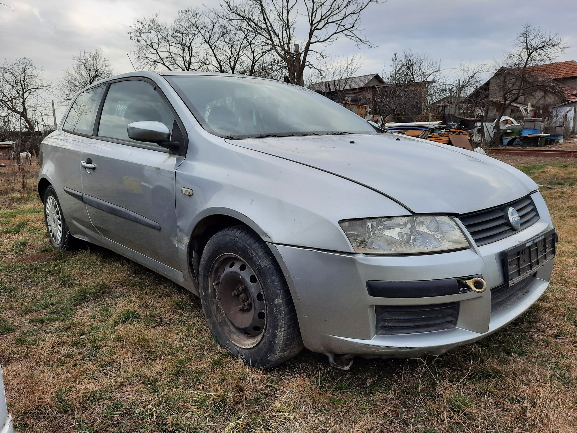 Dezmembrez Fiat Stilo 1.6 16v