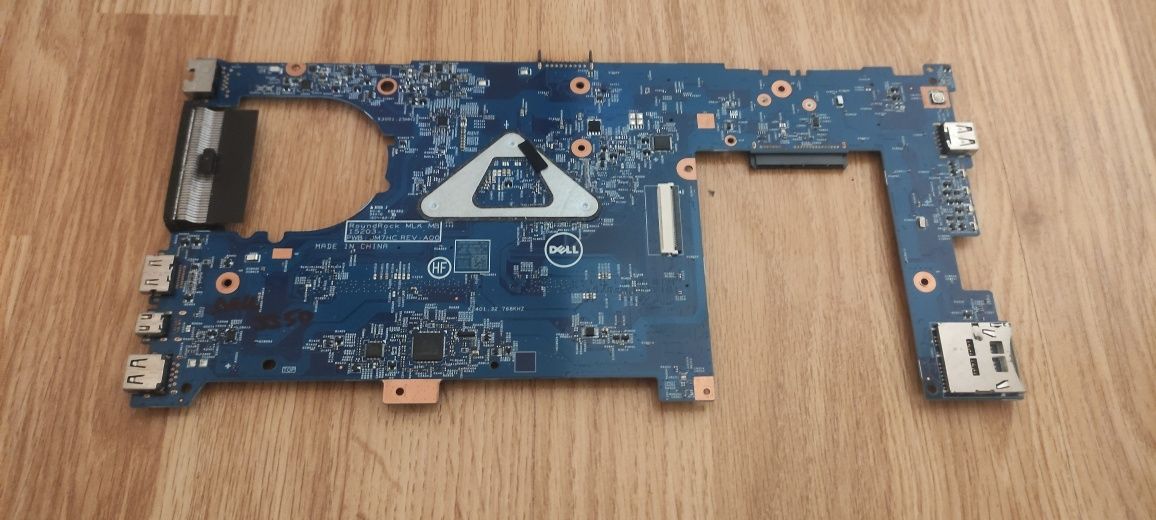 Placa de baza Dell Latitude 3350 - intel 3215u - Stare Perfecta
