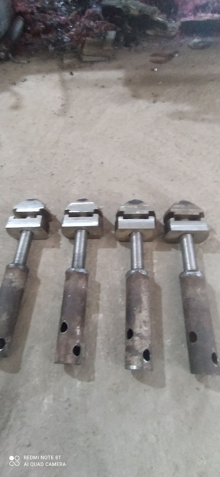 Fiten kentenr qotrish uchun bolt