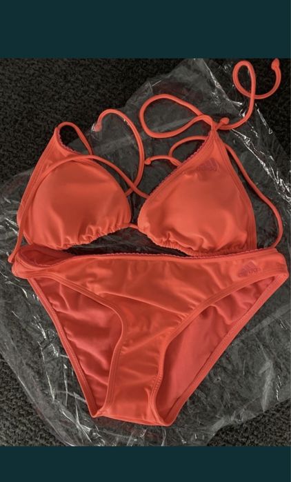 Rochita noua! Costum de baie nou! Firma Adidas original! adidasi