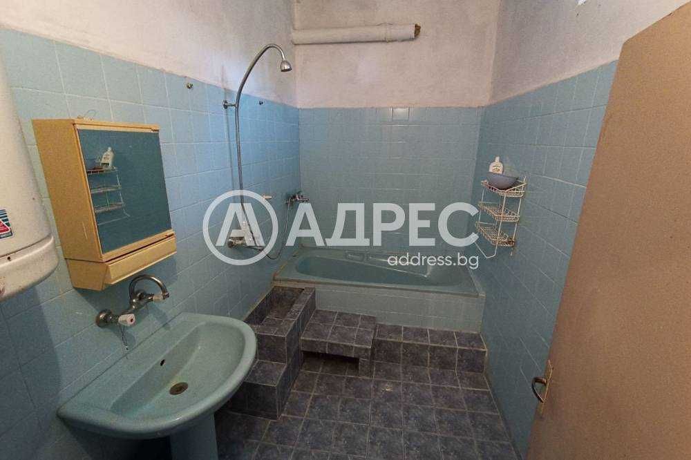 Продава се Къща в Разград, Варош - 176 кв.м за 1307 €/кв.м - Снимка #11