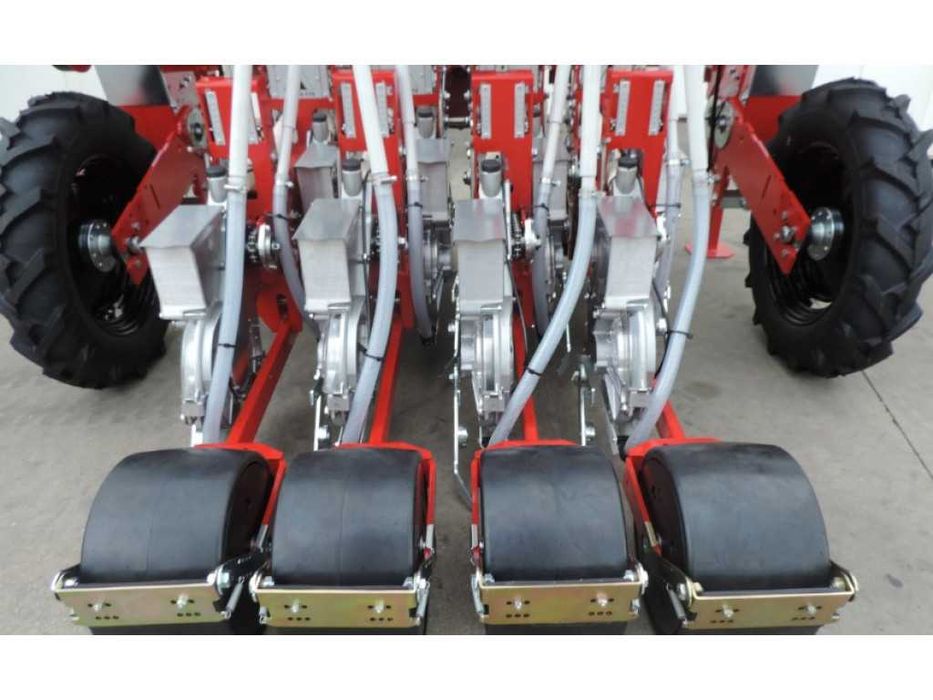 Semănătoare pneumatică de precizie AGRICOLA SNT2-290