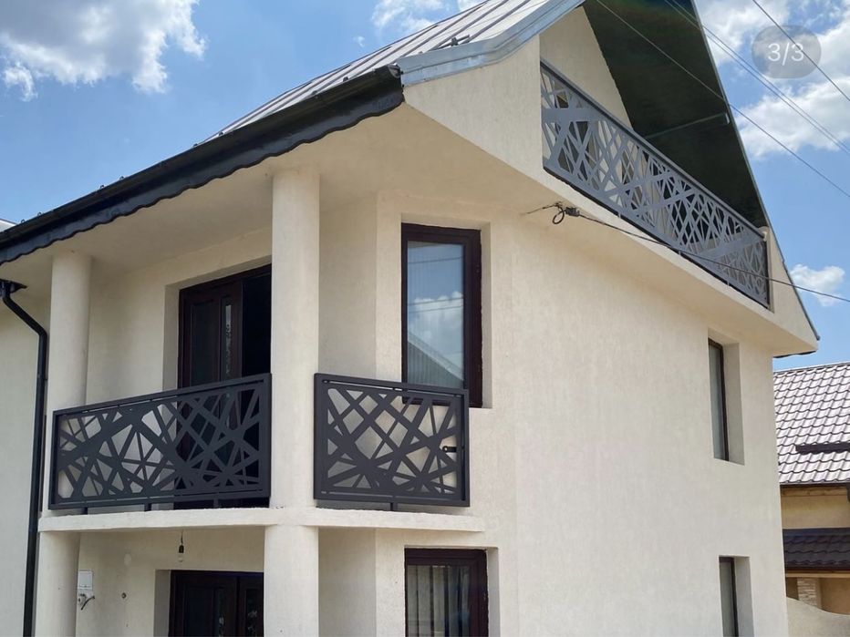 Porti - Garduri - Balustrade - Balcoane