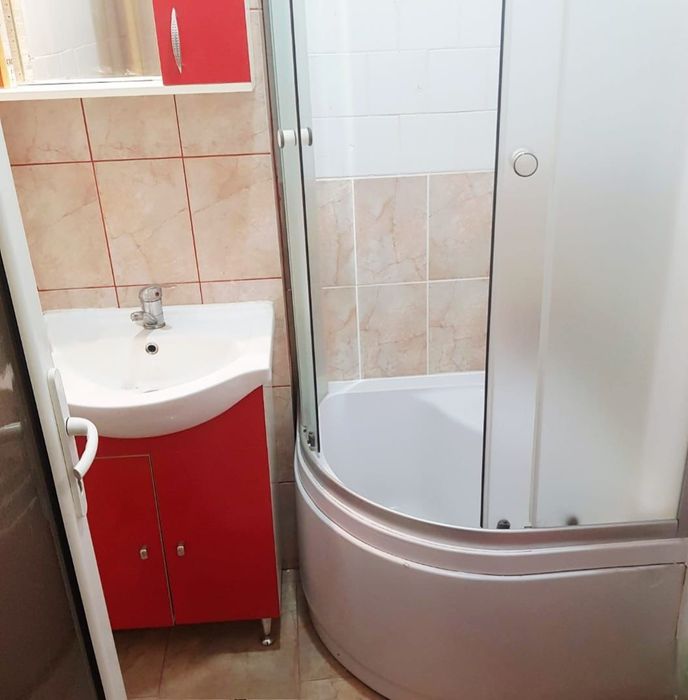 Vând garsonier în Craiova