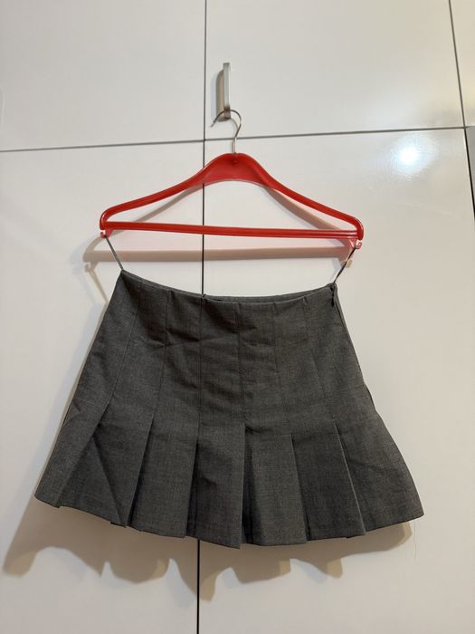 Дамска пола на Zara Guess