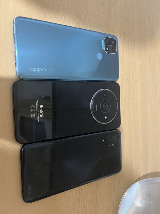 3 телефона нужен ремонт