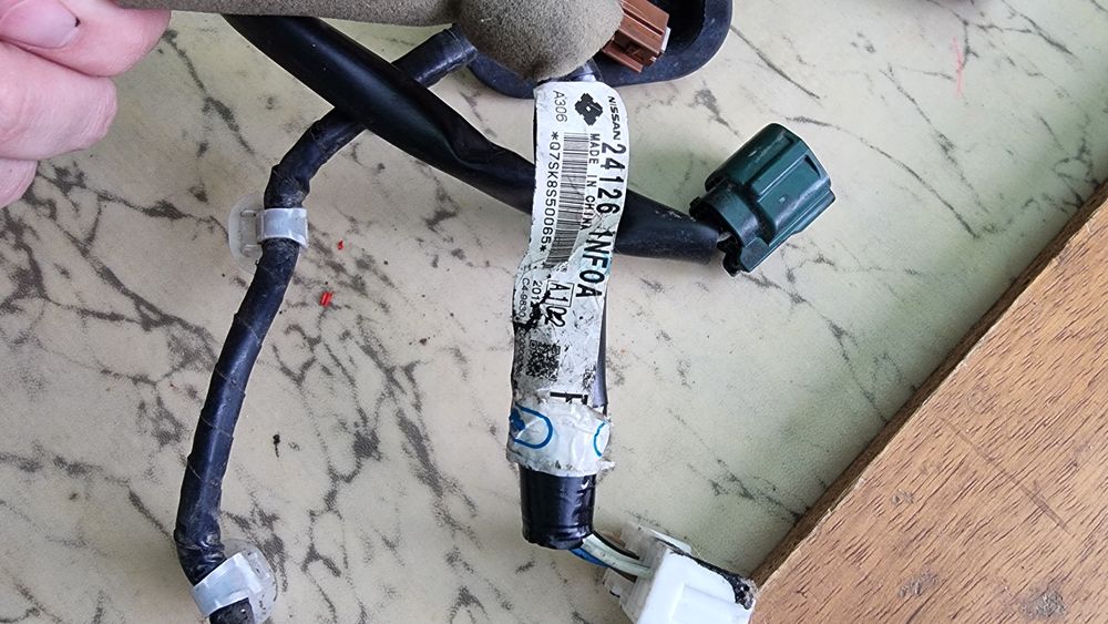 G37 седан door wire harness