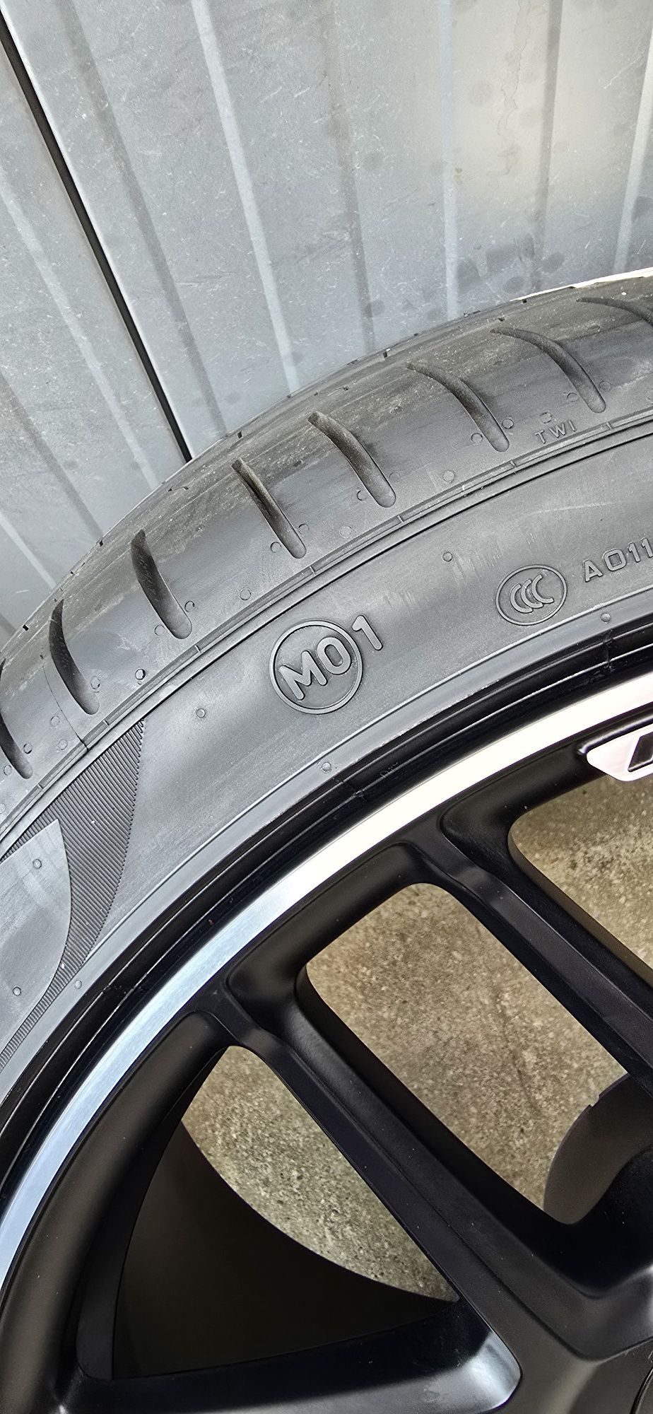 Mercedes-AMG E63/E63S(W213-S213)Оригинални 20 AMG  джанти с нови гуми