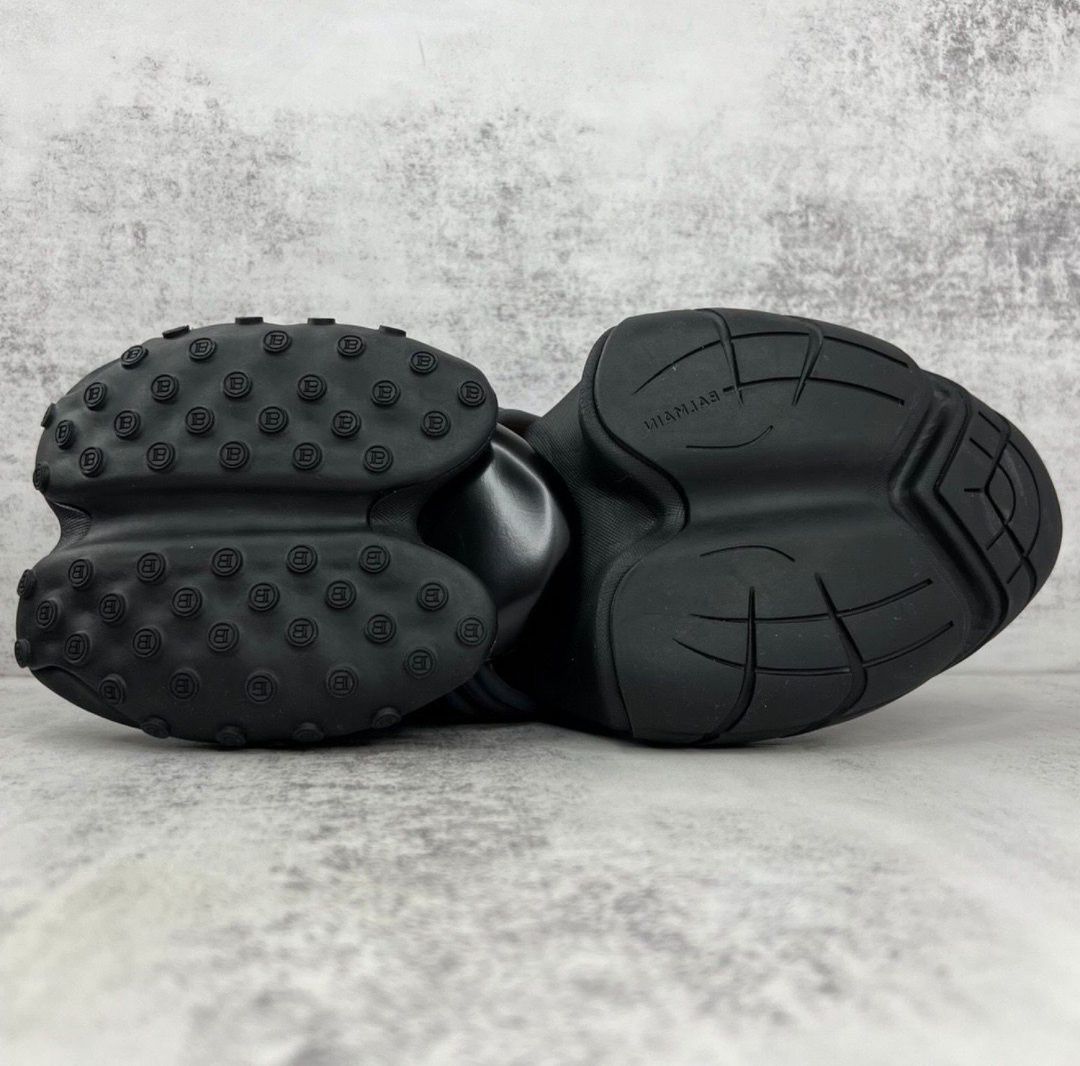 Sneakersi Adidași Balmain Unicorn FULL BLACK