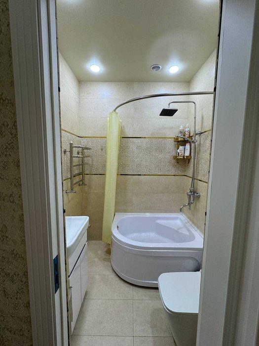 Продаётся квартира 3/3/7 ЖК "Ок Сарой" (Паркентский рынок), 97м2