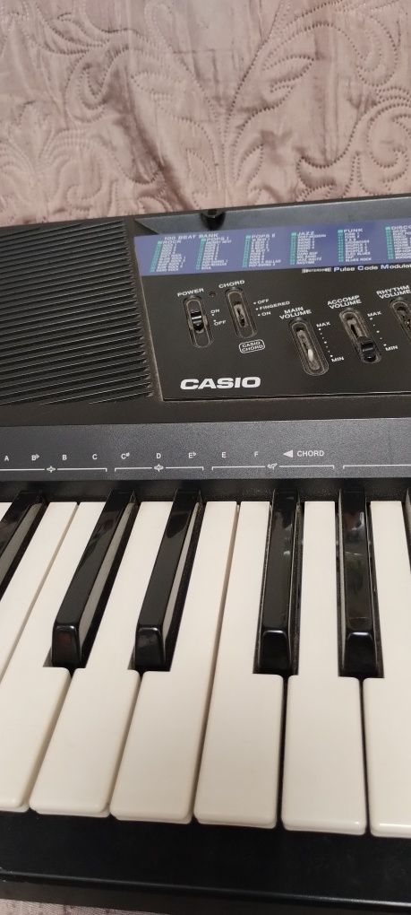 Orga - Pianină Casio CT-700