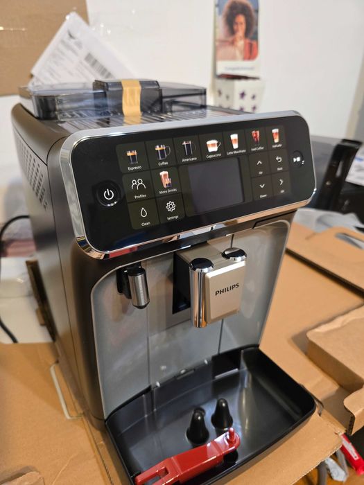 Philips Seria 5500 – Nou, Sigilat în Cutie – Preț 1800 lei!