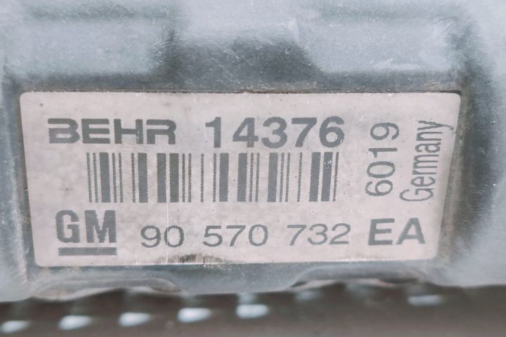 Radiator Racire Apa Behr 90570732EA Opel Astra G