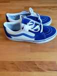 Продавам детски кецове Vans