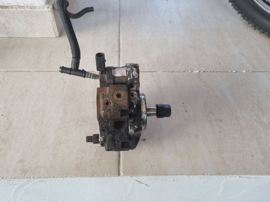 Regulator presiune pompă injecție Bosch  bmw seria 1