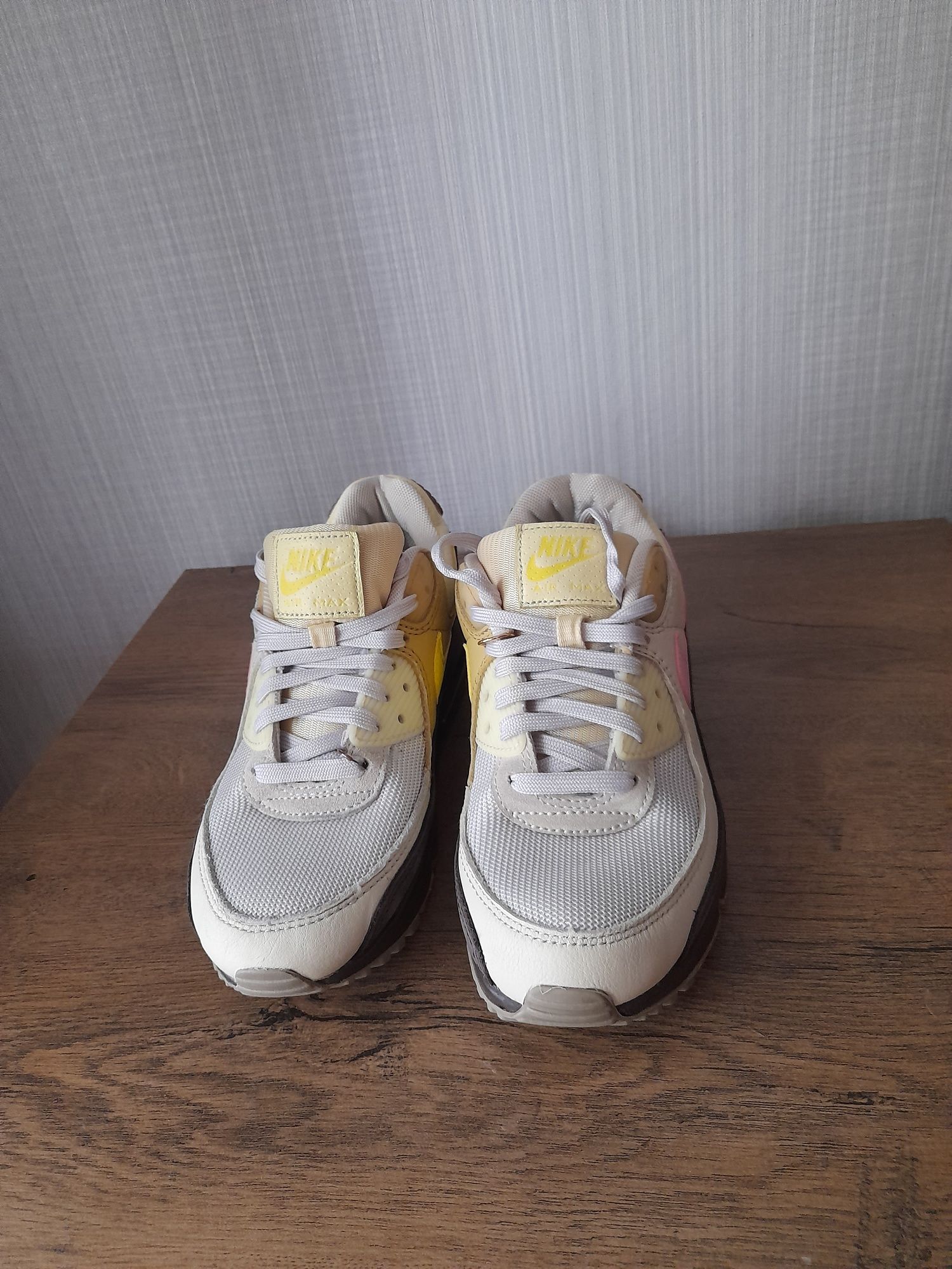 Nike Air max 90 маратонки 38 номер.
