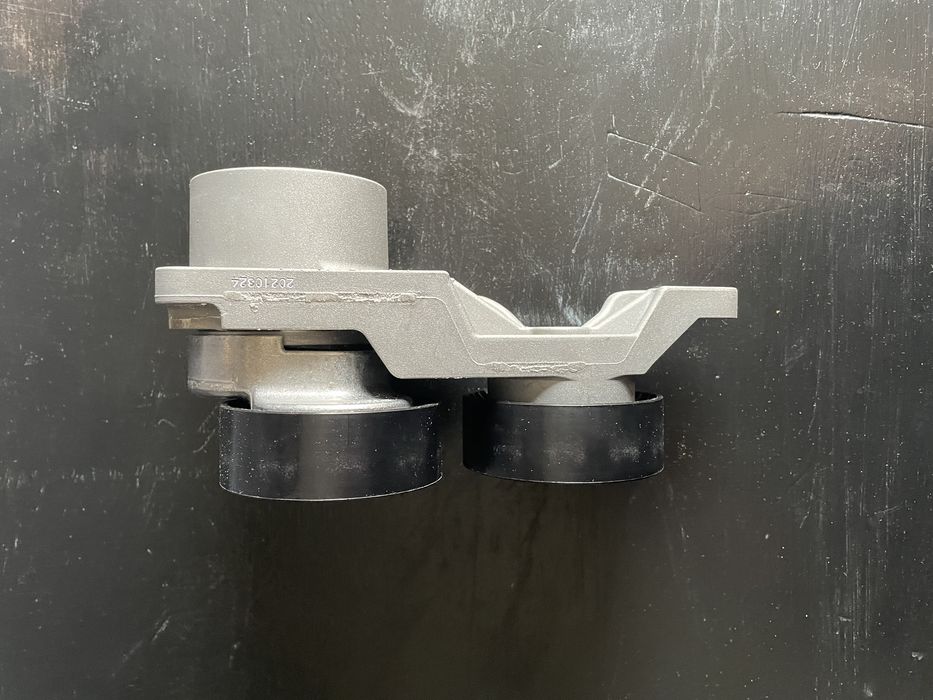 Rola intinzatoarea pentru alternator VOLVO S60 S70 S80