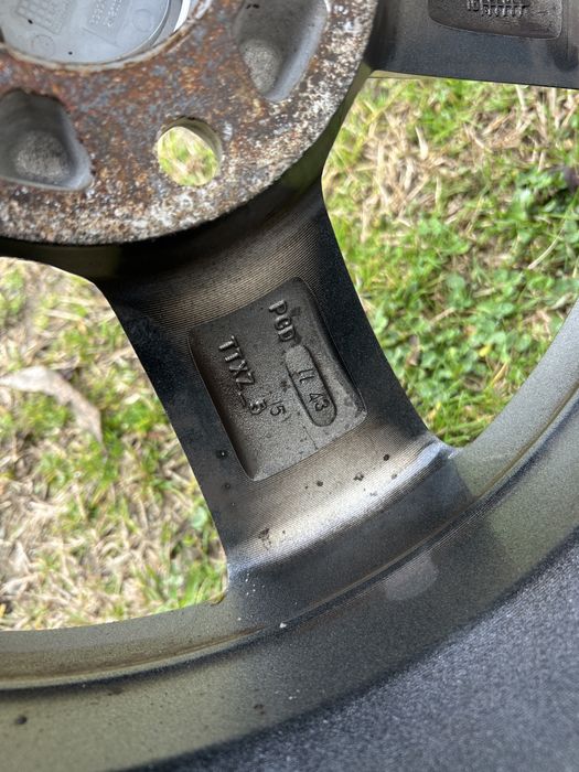 Jante aliaj r16 5x114.3 Dacia Duster 6.5J ET41