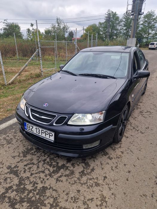 Mașină de vânzare Saab
