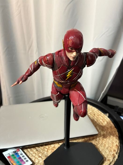 The Flash колекционерска фигура