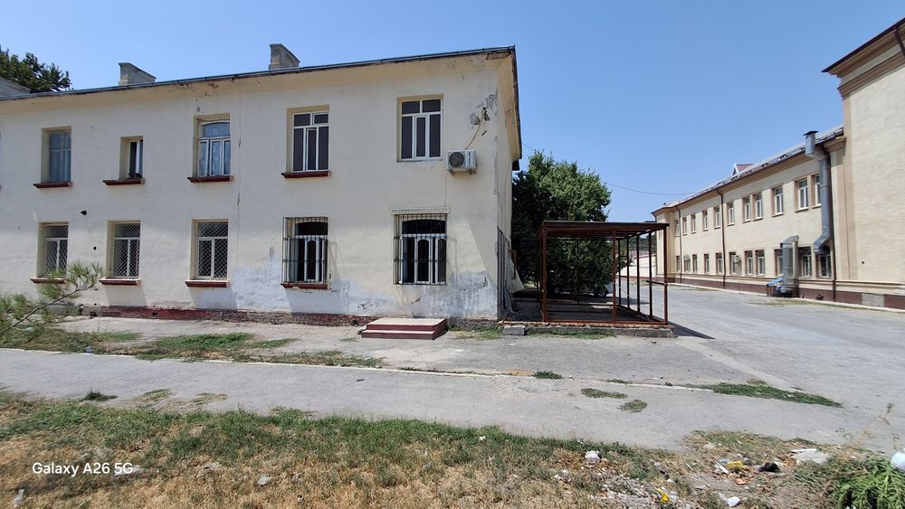 Uy sotiladi 1 etaj reshotkaliy