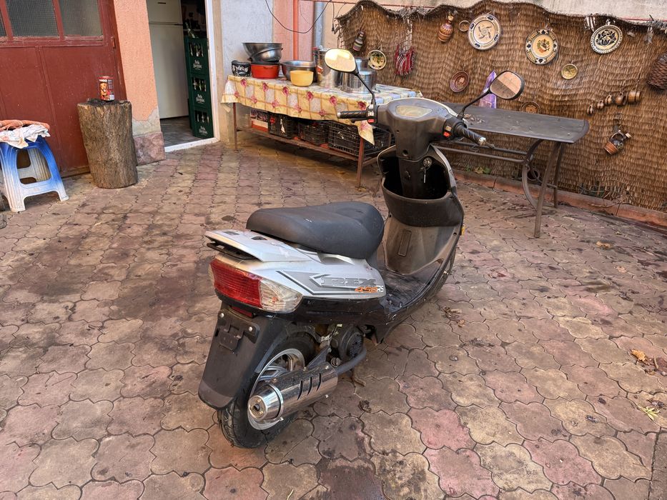 Scuter Rex 450 rs