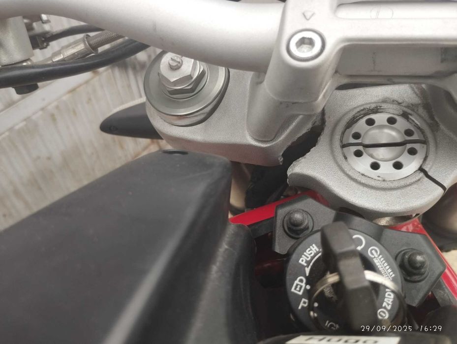 Ducati Monster 1100 S