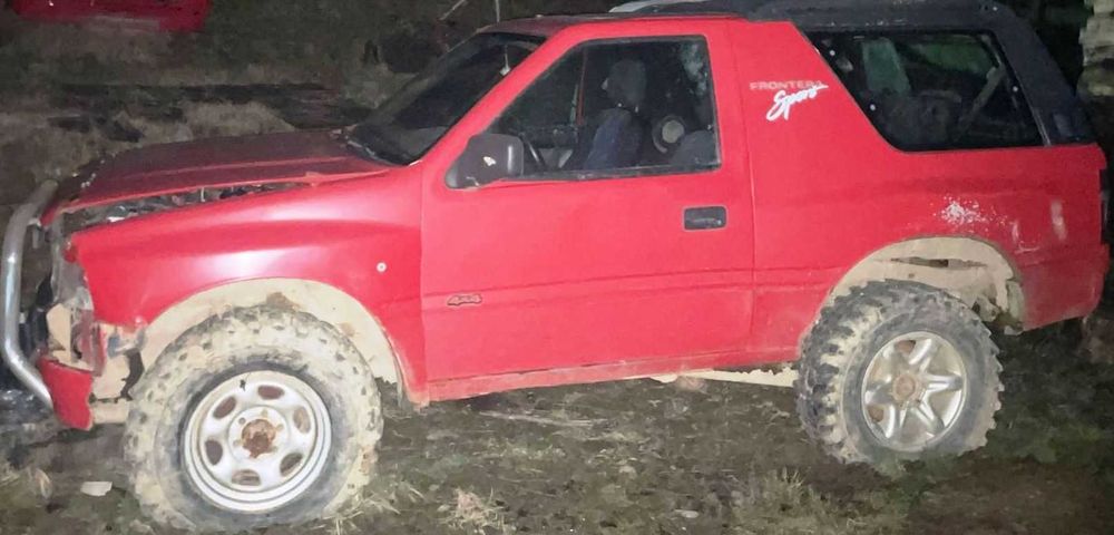 Vand/Dezmembrez Opel Frontera  2.0  benzina pentru camp