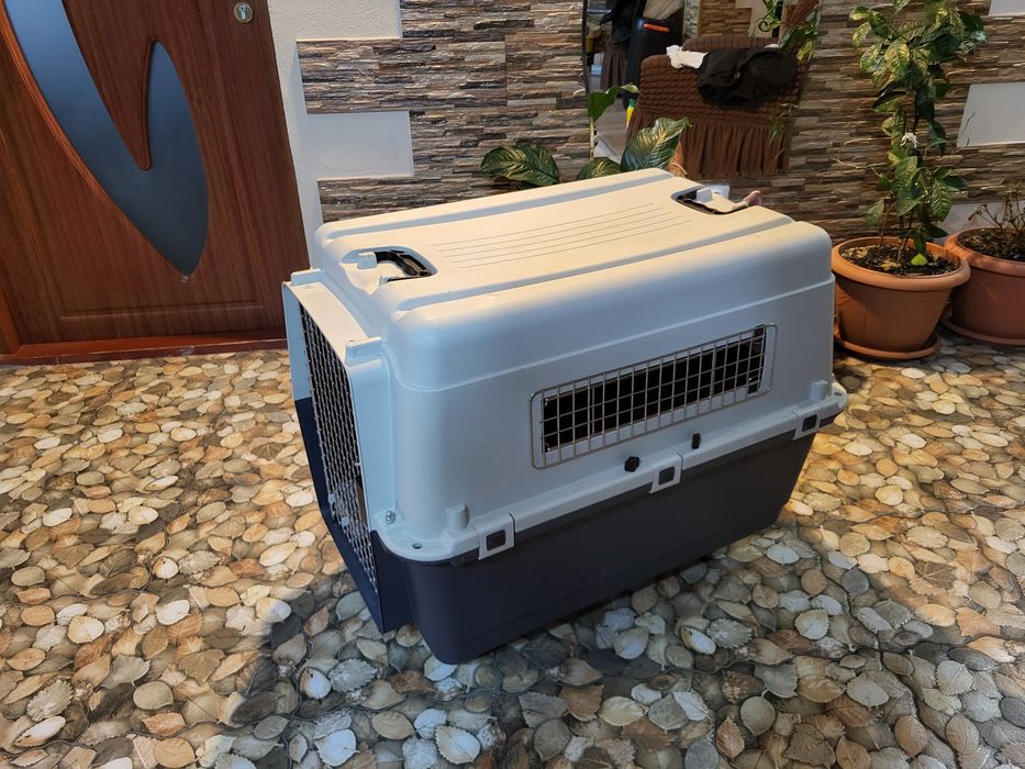 Cusca pentru transport  caine talie medie ex: caine Malinois.