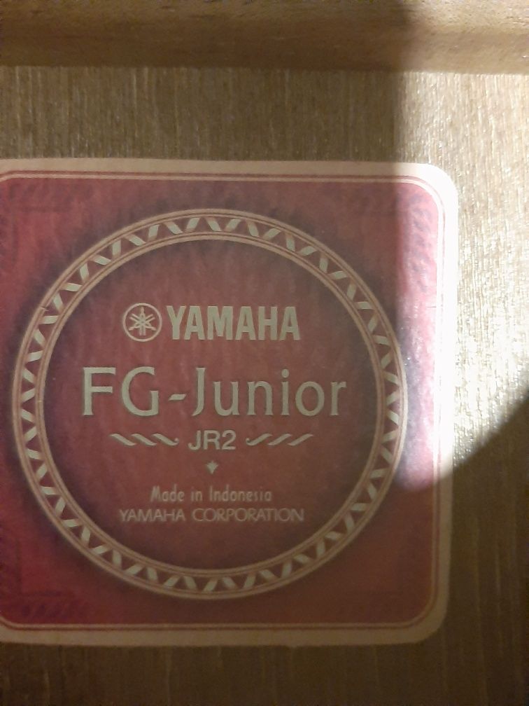 Chitara YAMAHA FG-Junior