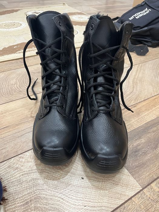 Продаю зимние берцы