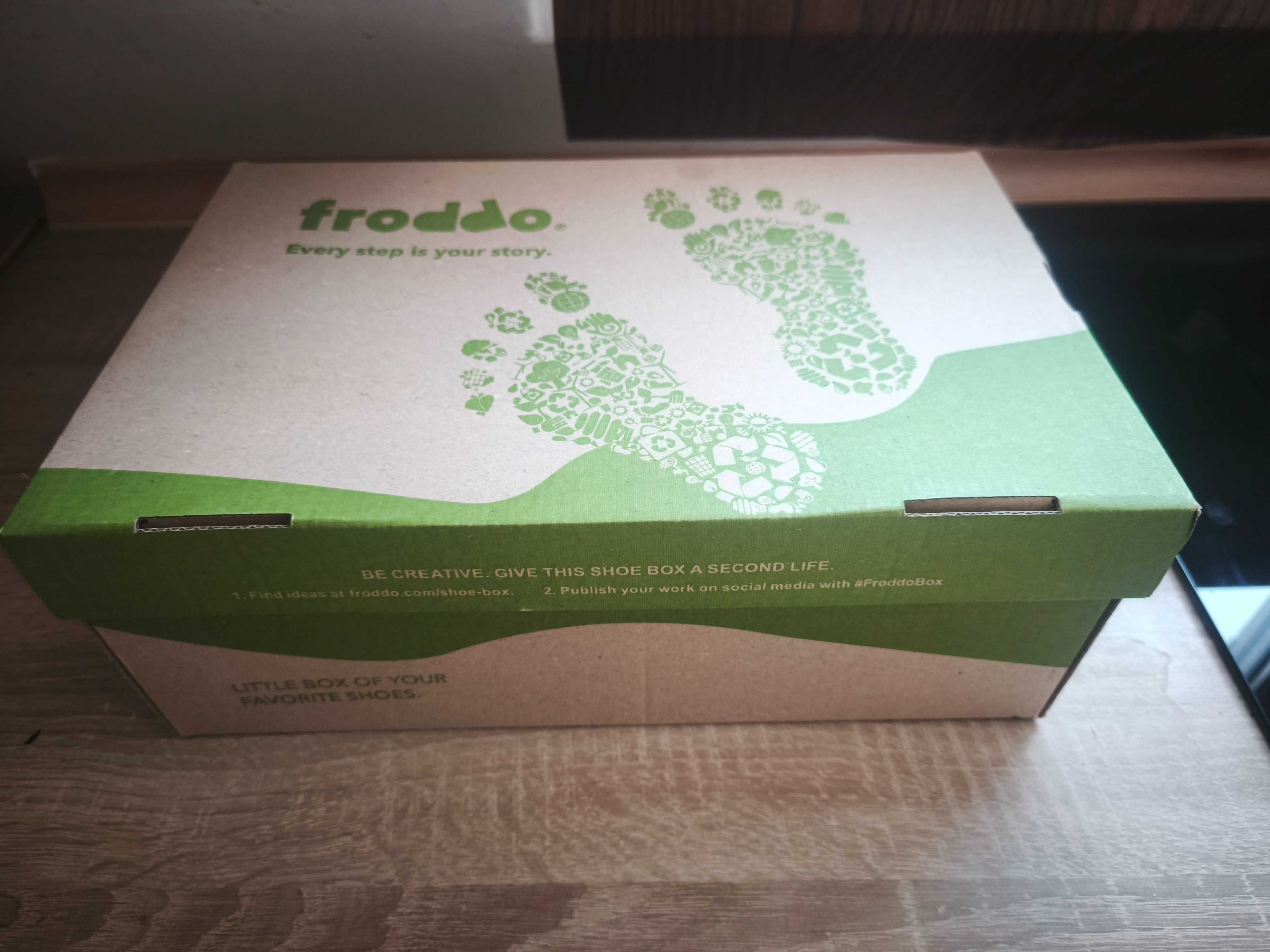 Barefoot: Кецове за босо ходене Froddo