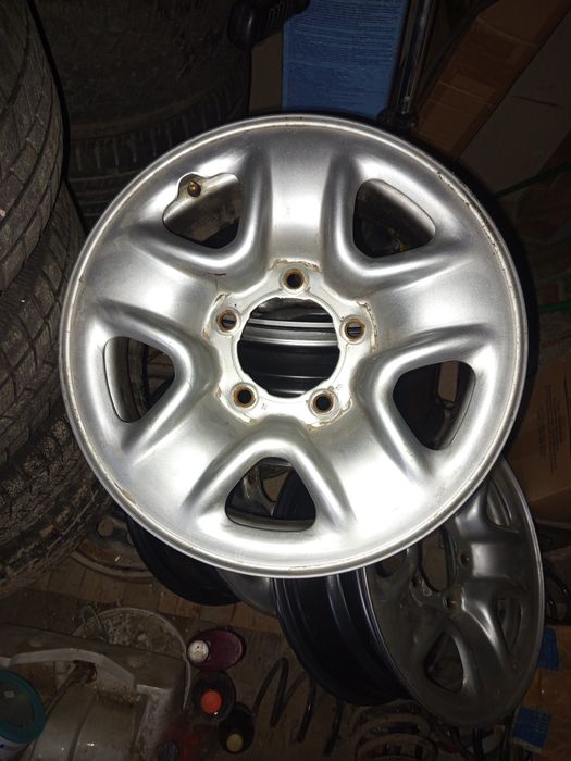 Продам диски от Toyota land cruiser