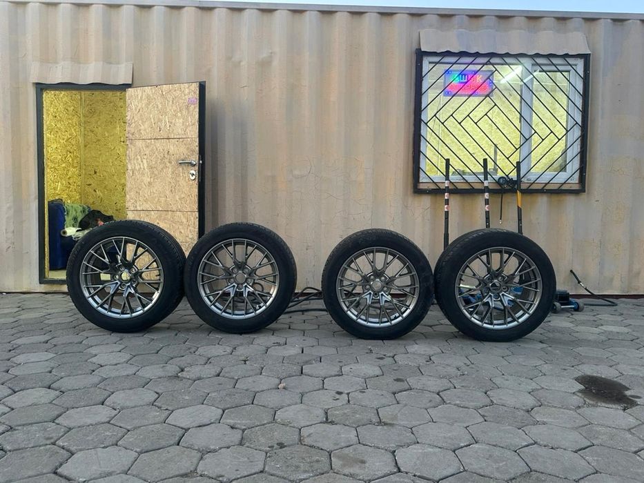 Продам комплект колёс R18