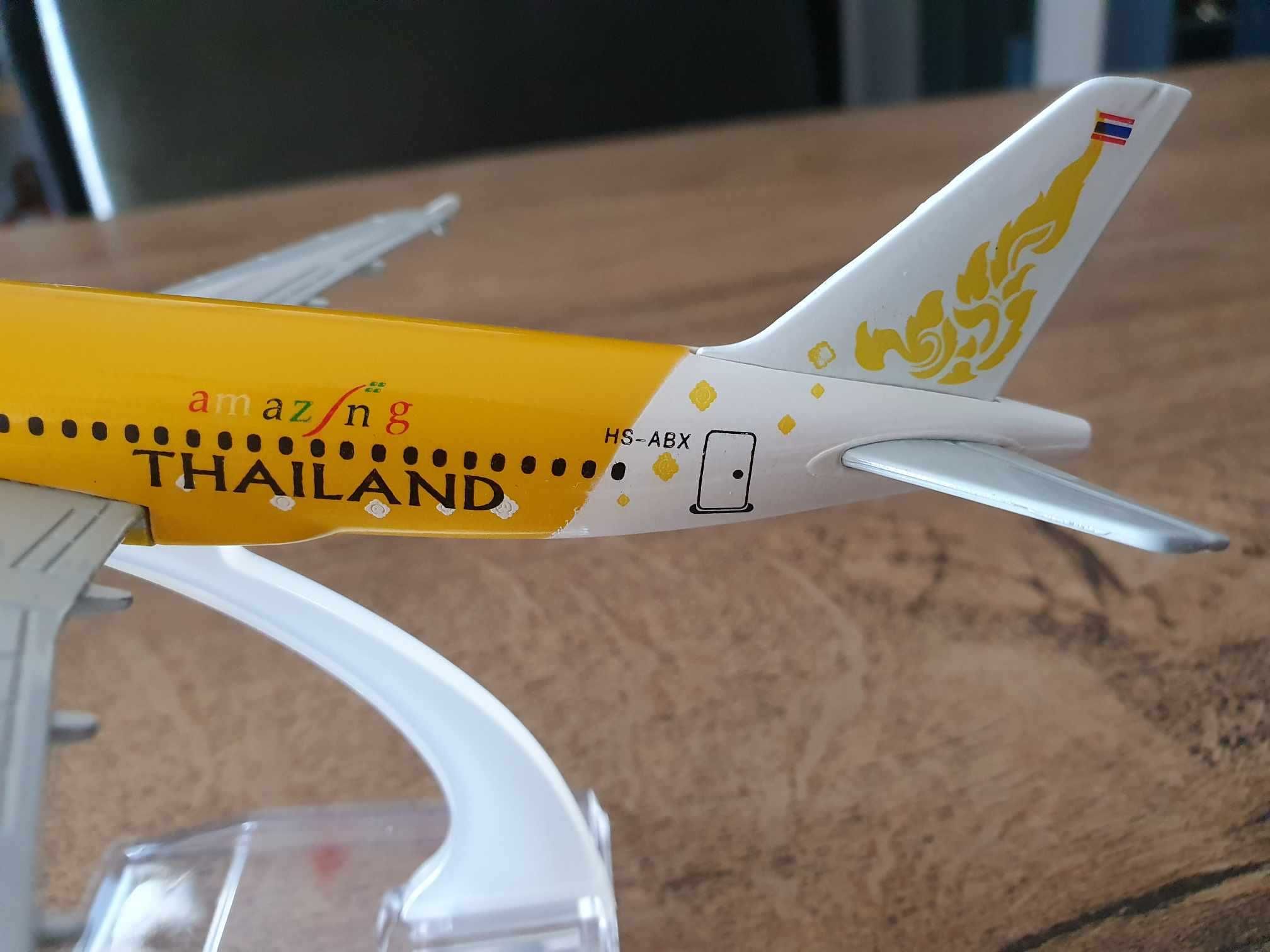 Macheta metalica de avion Thai Air Asia cu "Amazing Thailand"