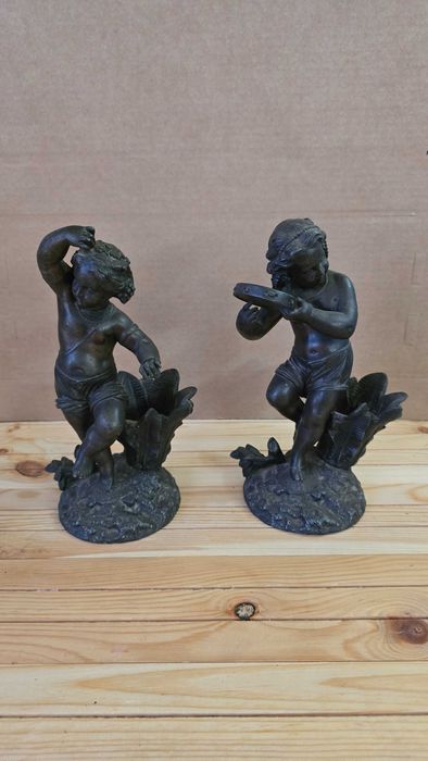 Set doua statuete deosebite