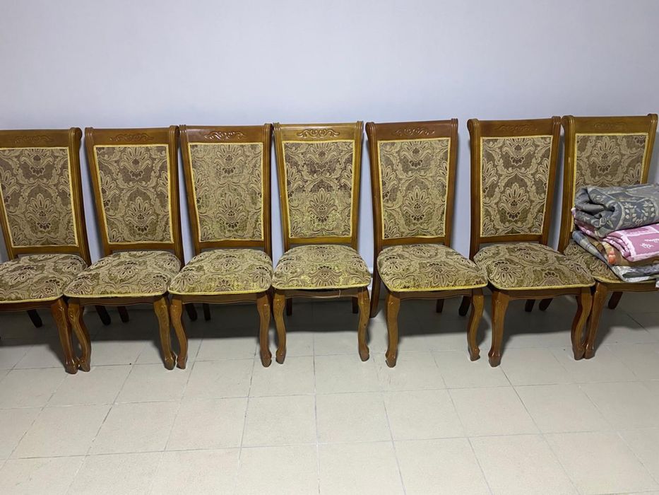 Стулья для гостинной